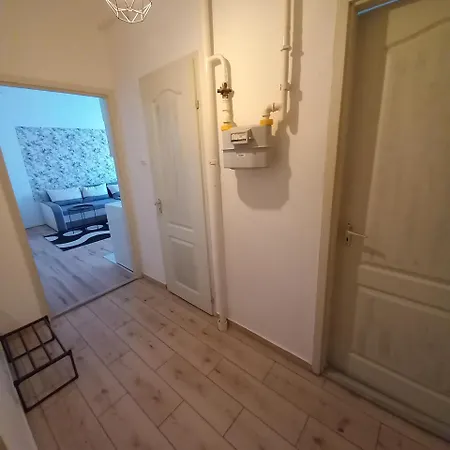 Lucia * Kaposvár