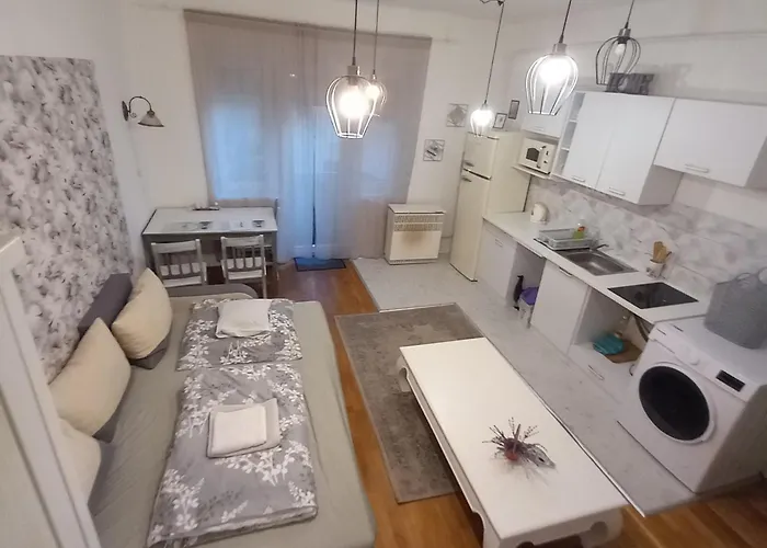 Lucia Apartament *